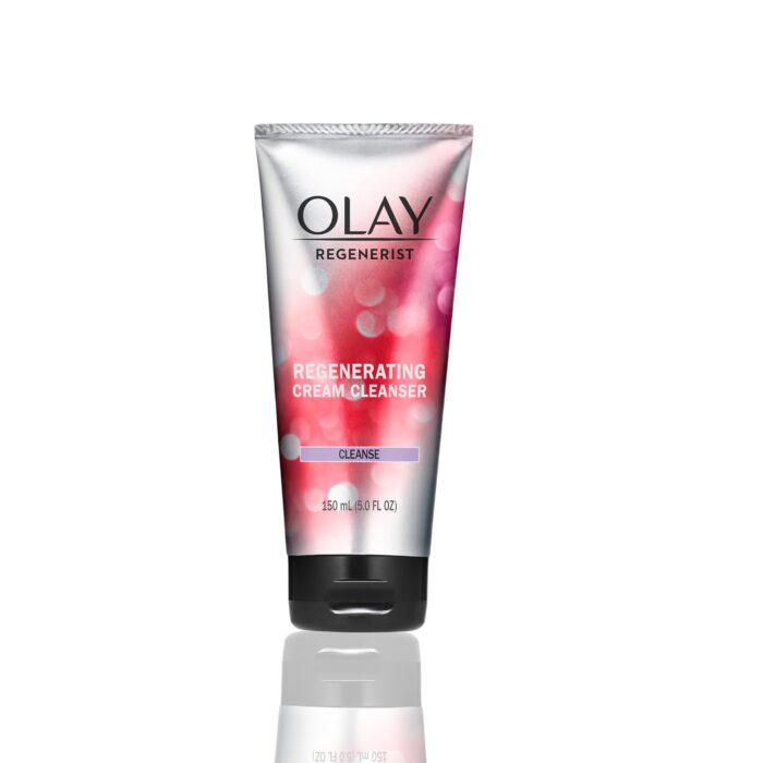 Olay Regenerist Vitamin C + Peptide 24 Brightening Facial Cleanser 150ml - Image 1