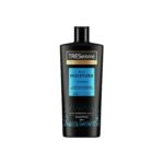 TRESemmé Moisture Rich With Vitamin E shampoo 685ml